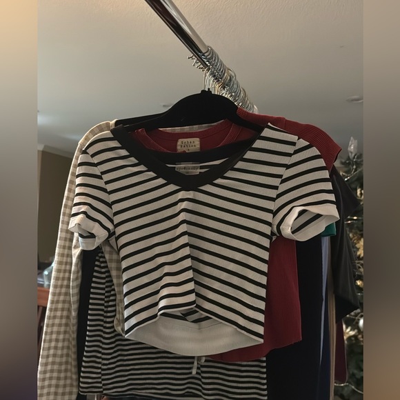 eye candy Tops - Black and white stripped tee